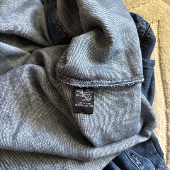 Denim button up - Picture 4 of 4